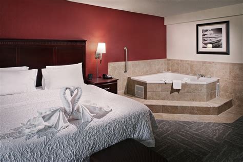 THE BEST Hot Tub Suite Hotels in Mandaluyong .